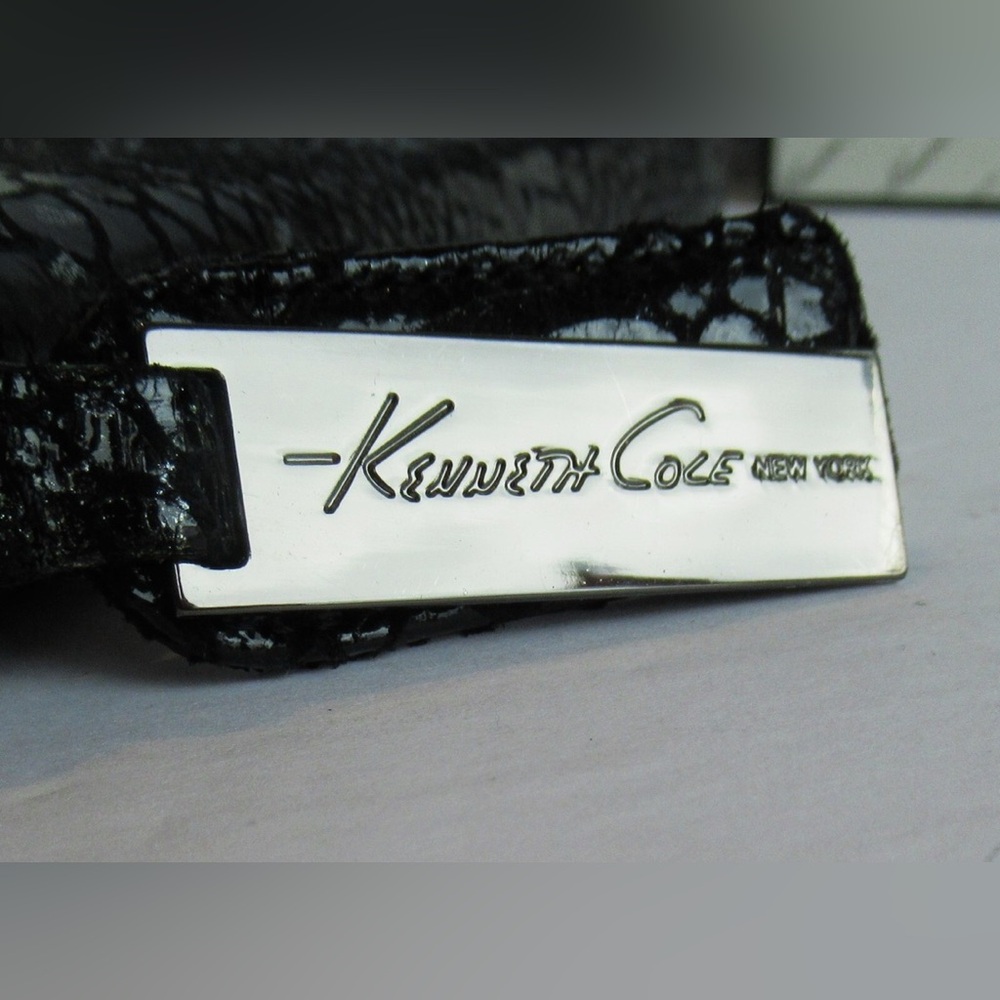 Kenneth Cole Black Large Leather Zip Around Wallet snakeskin Style - Picture 5 of 5